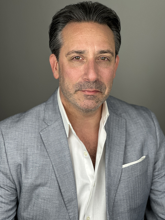 NEW HEADSHOT 